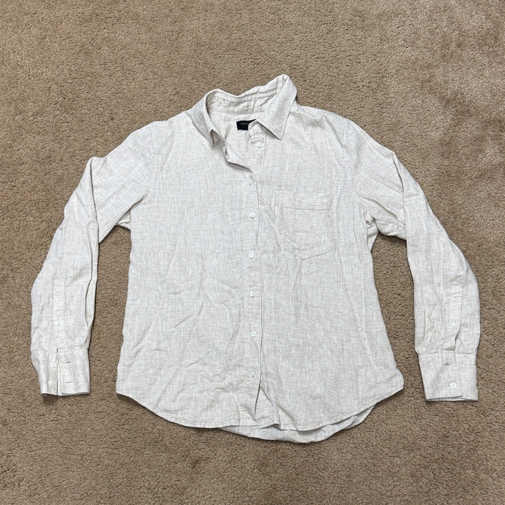Banana Republic Factory women’s linen button up. Small